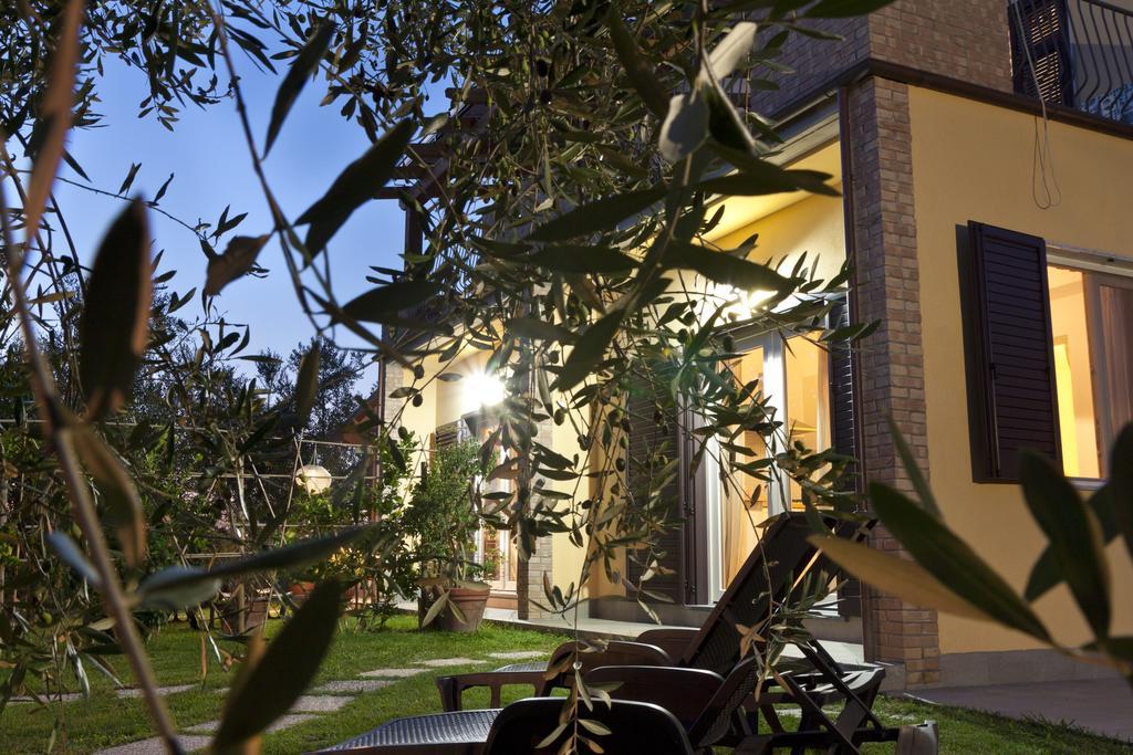 L'Ortobio Villa Sarzana Exteriör bild